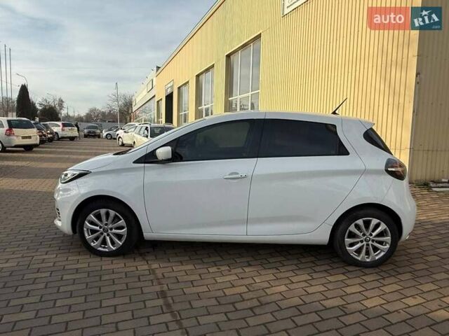 Белый Рено Зое, объемом двигателя 0 л и пробегом 78 тыс. км за 11999 $, фото 6 на Automoto.ua