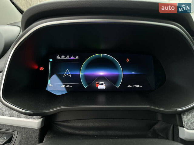 Білий Рено Зое, об'ємом двигуна 0 л та пробігом 77 тис. км за 12990 $, фото 20 на Automoto.ua