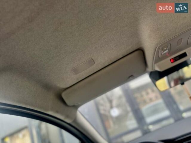Белый Рено Зое, объемом двигателя 0 л и пробегом 86 тыс. км за 10850 $, фото 66 на Automoto.ua
