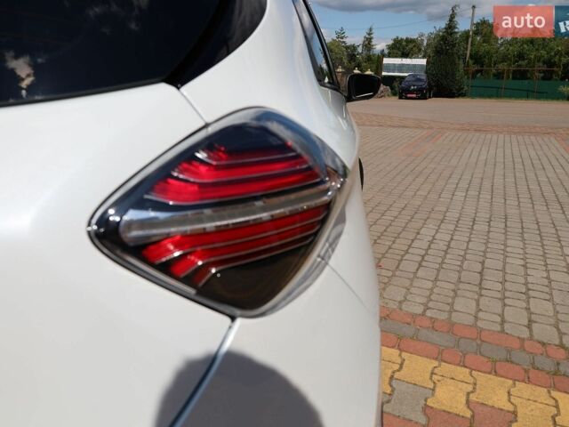 Білий Рено Зое, об'ємом двигуна 0 л та пробігом 65 тис. км за 14000 $, фото 21 на Automoto.ua
