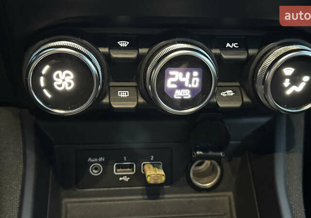 Белый Рено Зое, объемом двигателя 0 л и пробегом 13 тыс. км за 13000 $, фото 13 на Automoto.ua