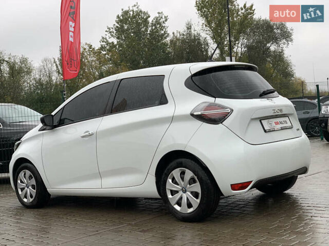 Белый Рено Зое, объемом двигателя 0 л и пробегом 47 тыс. км за 12499 $, фото 16 на Automoto.ua