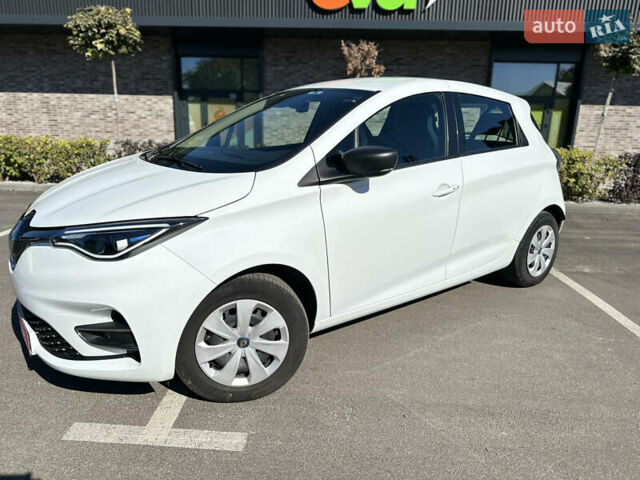 Белый Рено Зое, объемом двигателя 0 л и пробегом 7 тыс. км за 12999 $, фото 5 на Automoto.ua