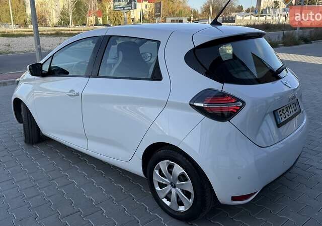 Рено Зое 2020 в Тернополе на Automoto.ua Белый Рено Зое, объемом двигателя 0 л и пробегом 104 тыс. км за 12499 $, фото 4 на Automoto.ua