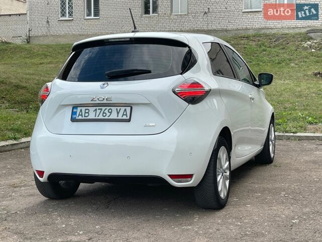 Белый Рено Зое, объемом двигателя 0 л и пробегом 62 тыс. км за 13800 $, фото 8 на Automoto.ua