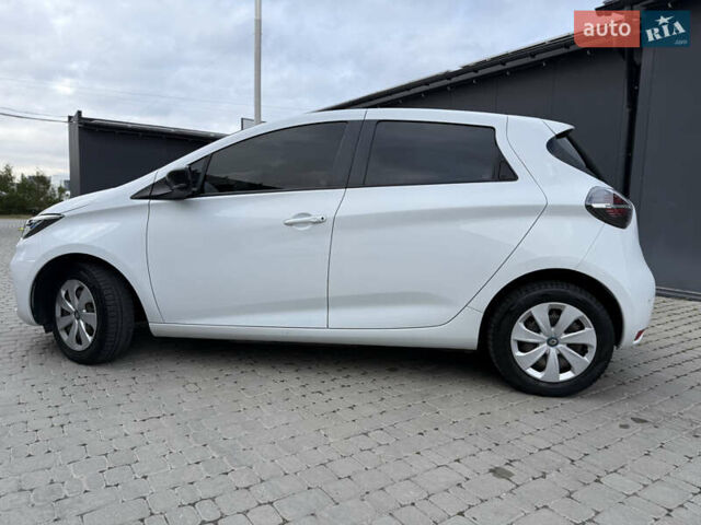 Белый Рено Зое, объемом двигателя 0 л и пробегом 36 тыс. км за 12900 $, фото 14 на Automoto.ua