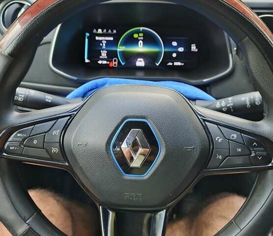 Белый Рено Зое, объемом двигателя 0 л и пробегом 84 тыс. км за 13500 $, фото 7 на Automoto.ua
