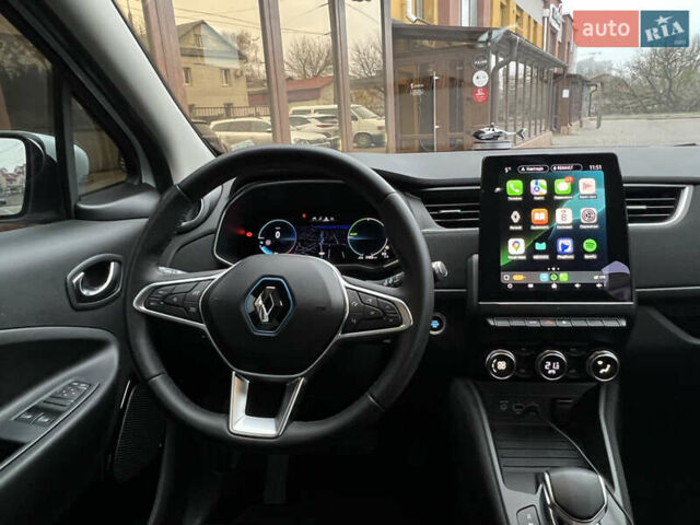 Белый Рено Зое, объемом двигателя 0 л и пробегом 31 тыс. км за 11999 $, фото 57 на Automoto.ua