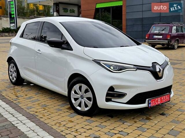 Белый Рено Зое, объемом двигателя 0 л и пробегом 72 тыс. км за 11800 $, фото 8 на Automoto.ua