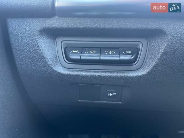 Белый Рено Зое, объемом двигателя 0 л и пробегом 217 тыс. км за 11990 $, фото 17 на Automoto.ua