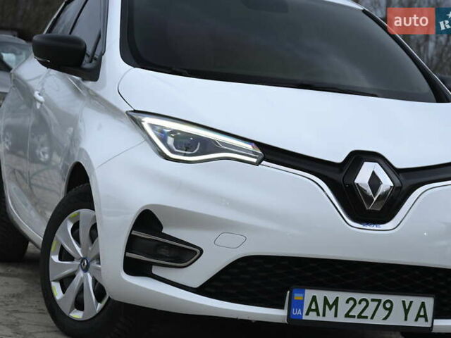 Білий Рено Зое, об'ємом двигуна 0 л та пробігом 41 тис. км за 13200 $, фото 3 на Automoto.ua