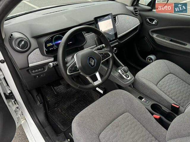Білий Рено Зое, об'ємом двигуна 0 л та пробігом 77 тис. км за 12990 $, фото 15 на Automoto.ua