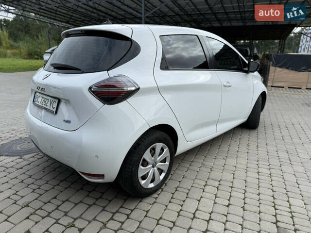 Белый Рено Зое, объемом двигателя 0 л и пробегом 36 тыс. км за 12900 $, фото 6 на Automoto.ua