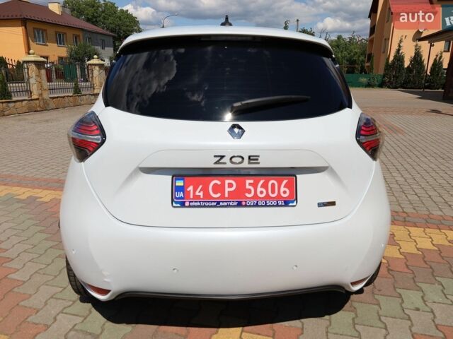 Білий Рено Зое, об'ємом двигуна 0 л та пробігом 65 тис. км за 14000 $, фото 16 на Automoto.ua