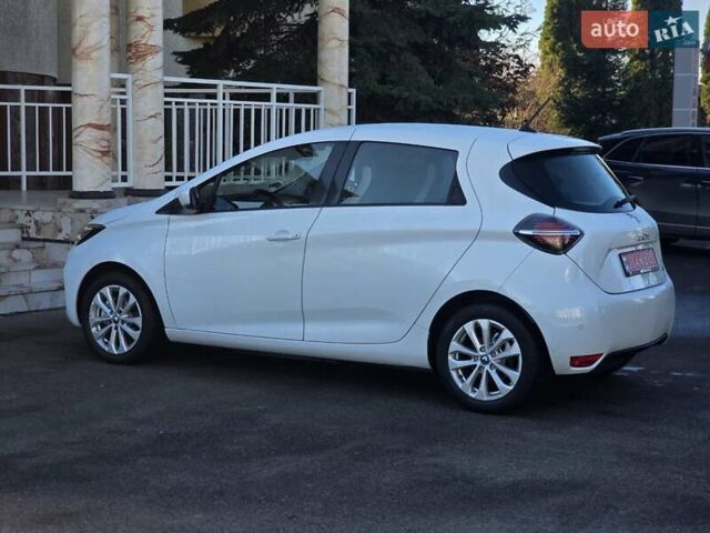 Белый Рено Зое, объемом двигателя 0 л и пробегом 85 тыс. км за 12999 $, фото 7 на Automoto.ua