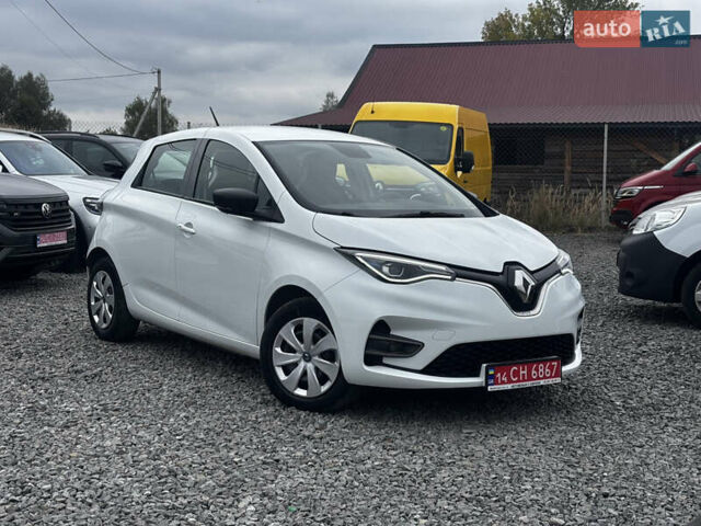 Белый Рено Зое, объемом двигателя 0 л и пробегом 41 тыс. км за 11600 $, фото 2 на Automoto.ua