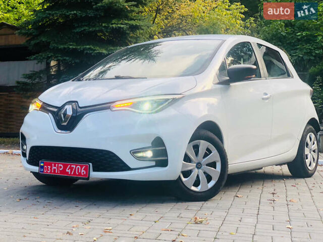 Белый Рено Зое, объемом двигателя 0 л и пробегом 38 тыс. км за 11999 $, фото 34 на Automoto.ua