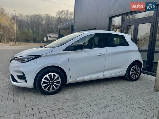 Белый Рено Зое, объемом двигателя 0 л и пробегом 86 тыс. км за 10850 $, фото 30 на Automoto.ua