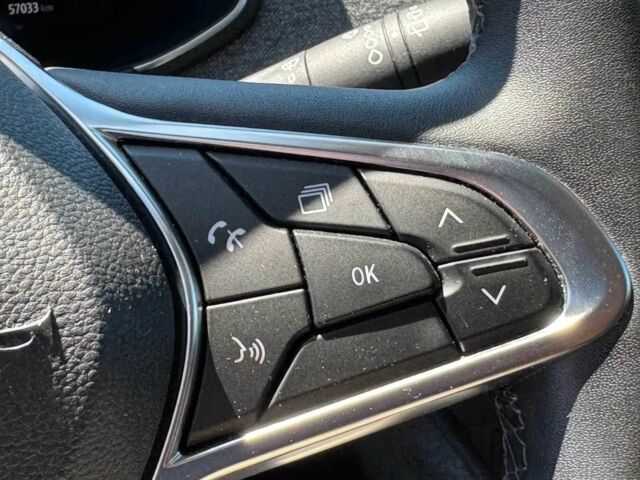 Белый Рено Зое, объемом двигателя 0 л и пробегом 38 тыс. км за 9200 $, фото 8 на Automoto.ua