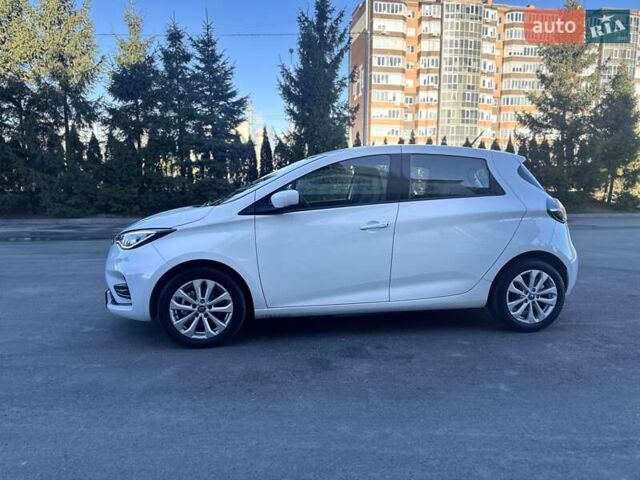 Белый Рено Зое, объемом двигателя 0 л и пробегом 83 тыс. км за 11999 $, фото 4 на Automoto.ua