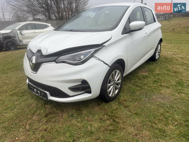 Белый Рено Зое, объемом двигателя 0 л и пробегом 33 тыс. км за 6950 $, фото 2 на Automoto.ua