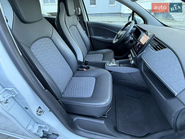 Білий Рено Зое, об'ємом двигуна 0 л та пробігом 23 тис. км за 13150 $, фото 19 на Automoto.ua