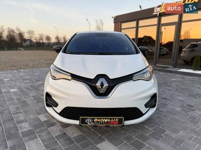 Белый Рено Зое, объемом двигателя 0 л и пробегом 92 тыс. км за 11499 $, фото 3 на Automoto.ua