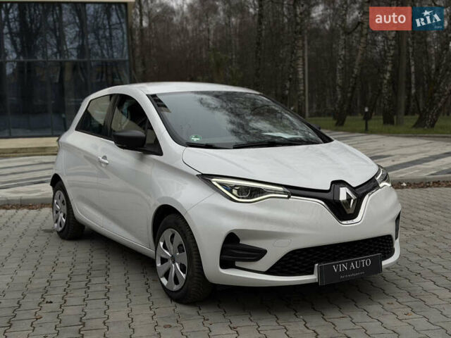 Білий Рено Зое, об'ємом двигуна 0 л та пробігом 28 тис. км за 12222 $, фото 2 на Automoto.ua