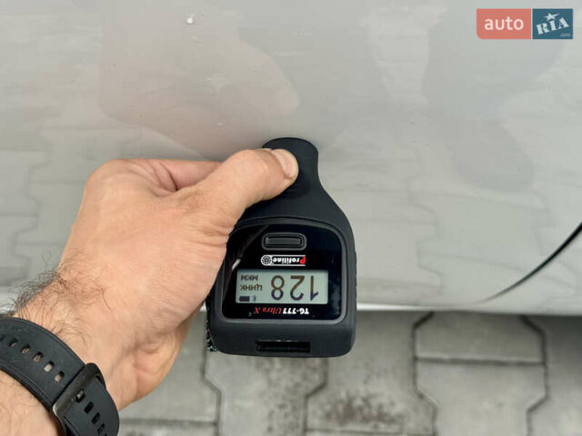 Белый Рено Зое, объемом двигателя 0 л и пробегом 70 тыс. км за 12999 $, фото 46 на Automoto.ua