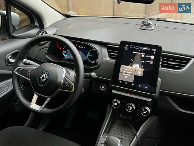 Белый Рено Зое, объемом двигателя 0 л и пробегом 31 тыс. км за 11999 $, фото 50 на Automoto.ua