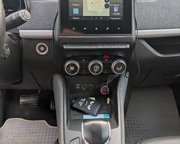 Белый Рено Зое, объемом двигателя 0 л и пробегом 56 тыс. км за 12500 $, фото 18 на Automoto.ua
