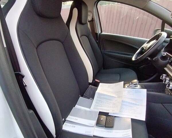Рено Зое 2020 в Виннице на Automoto.ua Белый Рено Зое, объемом двигателя 0 л и пробегом 34 тыс. км за 13500 $, фото 10 на Automoto.ua