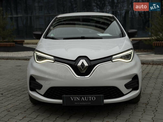 Білий Рено Зое, об'ємом двигуна 0 л та пробігом 28 тис. км за 12222 $, фото 1 на Automoto.ua