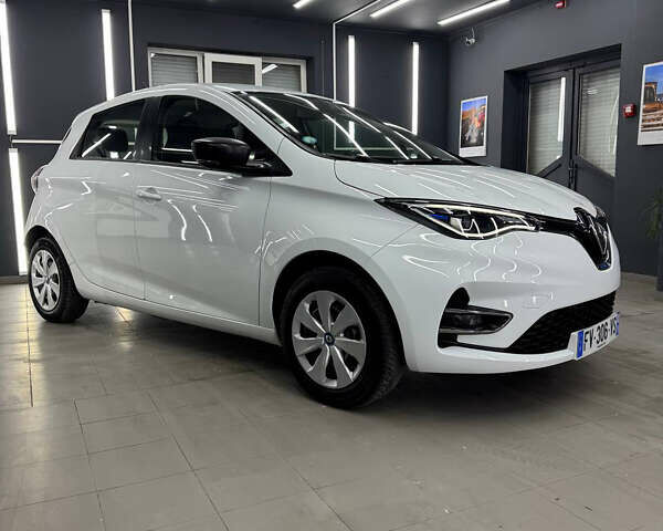 Белый Рено Зое, объемом двигателя 0 л и пробегом 46 тыс. км за 12150 $, фото 6 на Automoto.ua