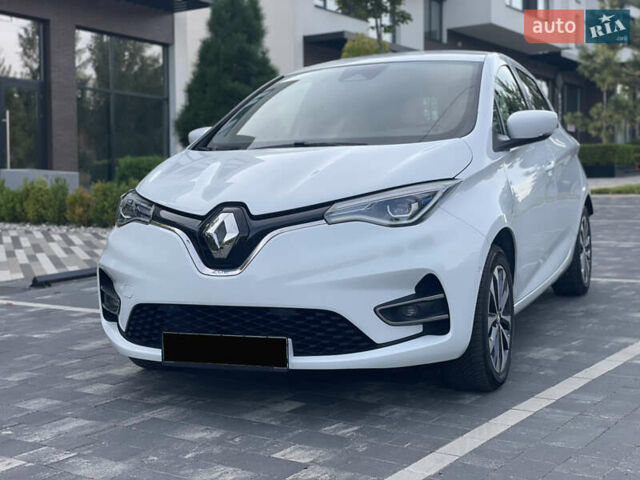 Белый Рено Зое, объемом двигателя 0 л и пробегом 111 тыс. км за 12299 $, фото 1 на Automoto.ua