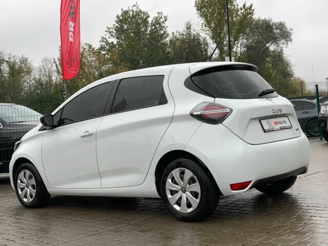 Білий Рено Зое, об'ємом двигуна 0 л та пробігом 47 тис. км за 12499 $, фото 6 на Automoto.ua