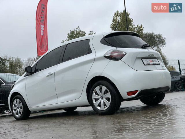 Белый Рено Зое, объемом двигателя 0 л и пробегом 47 тыс. км за 12499 $, фото 17 на Automoto.ua