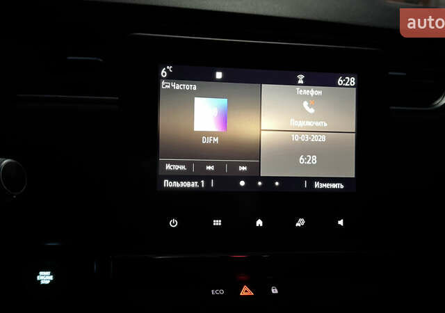 Белый Рено Зое, объемом двигателя 0 л и пробегом 44 тыс. км за 12950 $, фото 17 на Automoto.ua