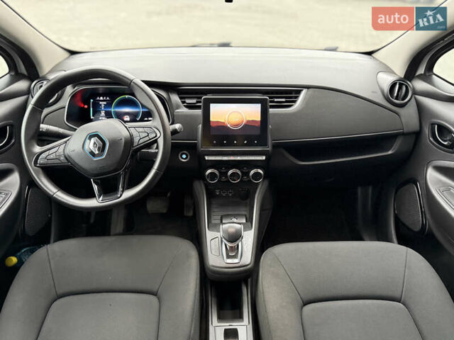 Білий Рено Зое, об'ємом двигуна 0 л та пробігом 85 тис. км за 10900 $, фото 3 на Automoto.ua