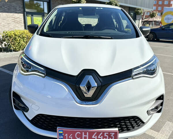 Белый Рено Зое, объемом двигателя 0 л и пробегом 7 тыс. км за 12999 $, фото 13 на Automoto.ua