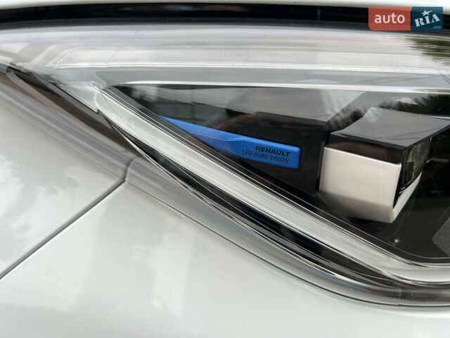 Белый Рено Зое, объемом двигателя 0 л и пробегом 23 тыс. км за 13300 $, фото 8 на Automoto.ua