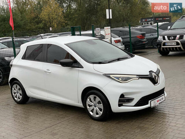 Белый Рено Зое, объемом двигателя 0 л и пробегом 47 тыс. км за 12499 $, фото 6 на Automoto.ua