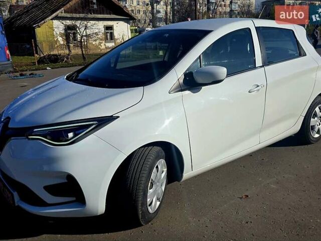Белый Рено Зое, объемом двигателя 0 л и пробегом 112 тыс. км за 10900 $, фото 5 на Automoto.ua