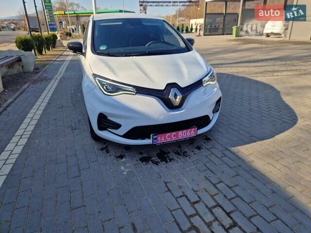 Білий Рено Зое, об'ємом двигуна 0 л та пробігом 27 тис. км за 13000 $, фото 3 на Automoto.ua