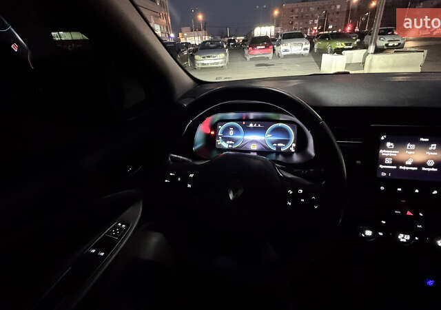 Белый Рено Зое, объемом двигателя 0 л и пробегом 44 тыс. км за 12950 $, фото 24 на Automoto.ua