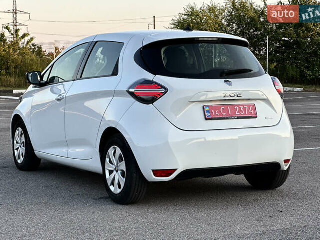 Белый Рено Зое, объемом двигателя 0 л и пробегом 24 тыс. км за 11950 $, фото 7 на Automoto.ua