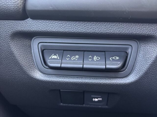 Белый Рено Зое, объемом двигателя 0 л и пробегом 15 тыс. км за 12299 $, фото 15 на Automoto.ua