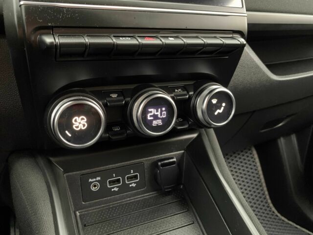 Білий Рено Зое, об'ємом двигуна 0 л та пробігом 47 тис. км за 12499 $, фото 18 на Automoto.ua