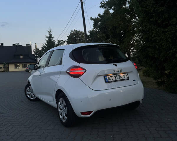 Белый Рено Зое, объемом двигателя 0 л и пробегом 14 тыс. км за 13900 $, фото 1 на Automoto.ua