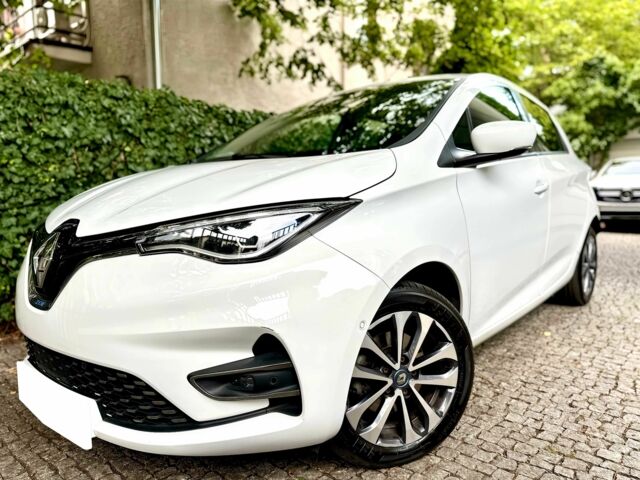 Белый Рено Зое, объемом двигателя 0 л и пробегом 46 тыс. км за 8300 $, фото 1 на Automoto.ua